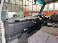 いすゞエルフアルミバン小型（2t・3t）[写真31]