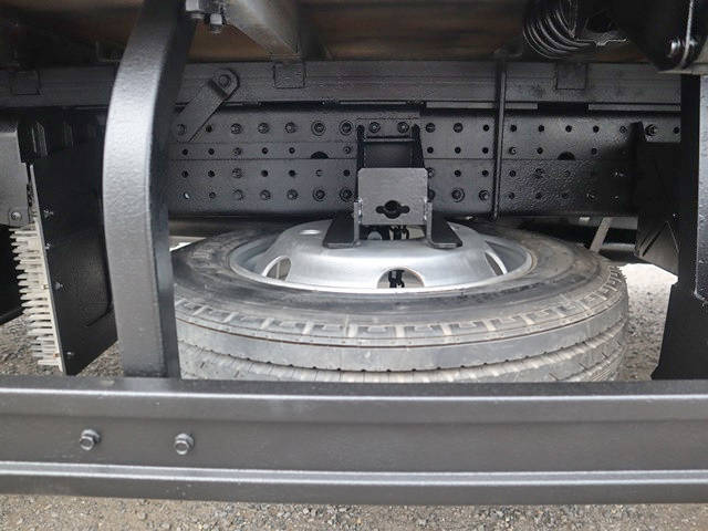 三菱ふそうキャンタークレーン6段小型（2t・3t）[写真24]