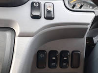 三菱ふそうキャンタークレーン6段小型（2t・3t）[写真37]