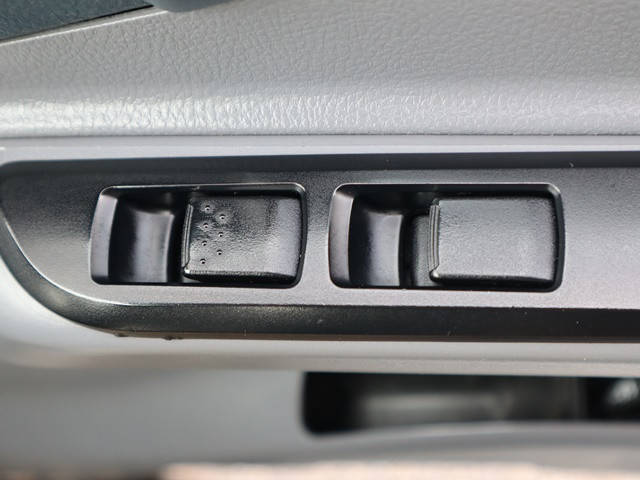 三菱ふそうキャンタークレーン6段小型（2t・3t）[写真39]