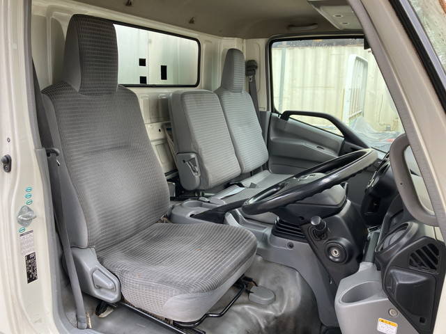 日野デュトロ冷凍車（冷蔵車）小型（2t・3t）[写真31]