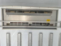 いすゞエルフ冷凍車（冷蔵車）小型（2t・3t）[写真10]