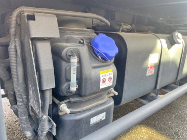 いすゞエルフ冷凍車（冷蔵車）小型（2t・3t）[写真13]