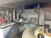 いすゞエルフ冷凍車（冷蔵車）小型（2t・3t）[写真14]