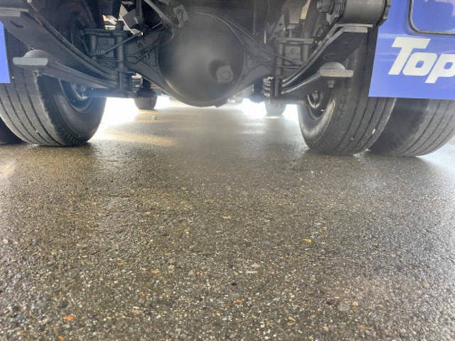 いすゞエルフ冷凍車（冷蔵車）小型（2t・3t）[写真17]