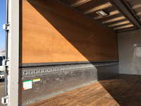 トヨタトヨエースアルミウイング小型（2t・3t）[写真12]