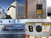 トヨタトヨエースアルミウイング小型（2t・3t）[写真16]