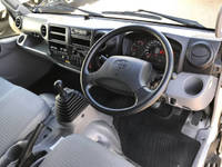 トヨタトヨエースアルミウイング小型（2t・3t）[写真19]