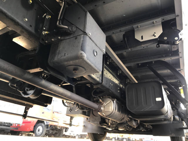 トヨタトヨエースアルミウイング小型（2t・3t）[写真28]