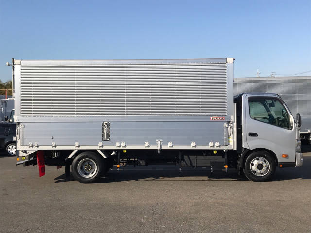 トヨタトヨエースアルミウイング小型（2t・3t）[写真05]