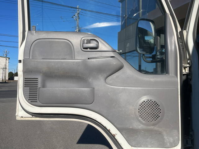 いすゞエルフ汚泥吸引車小型（2t・3t）[写真25]