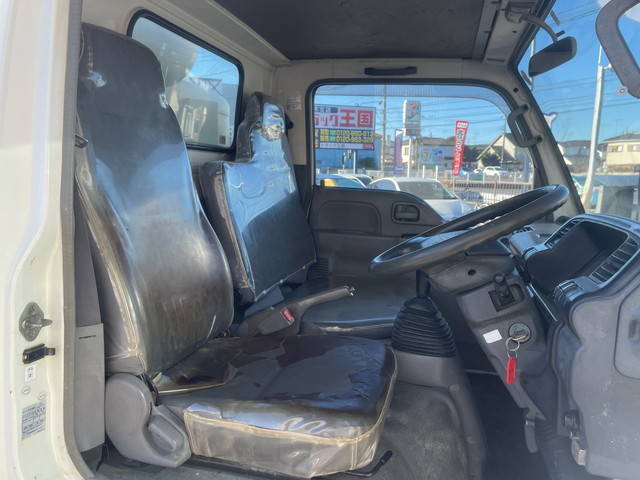 いすゞエルフ汚泥吸引車小型（2t・3t）[写真28]