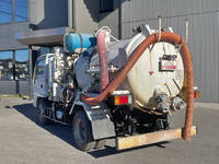 いすゞエルフ汚泥吸引車小型（2t・3t）[写真04]