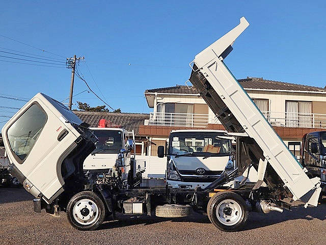 三菱ふそうキャンターダンプ小型（2t・3t）[写真10]