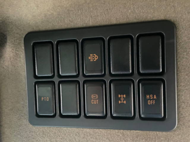 いすゞギガタンク車（タンクローリー）大型（10t）[写真25]