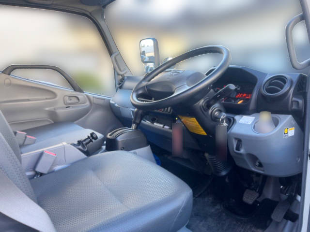 日野デュトロ高所作業車小型（2t・3t）[写真33]