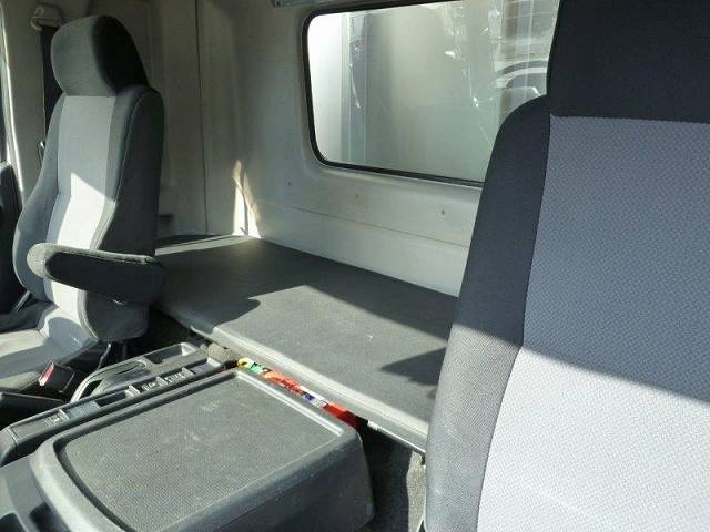 日野レンジャーアルミウイング増トン（6t・8t）[写真19]