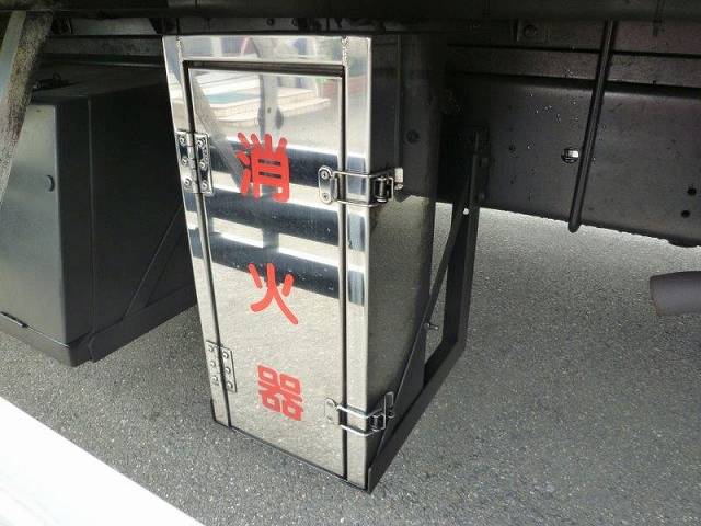 日野レンジャーアルミウイング増トン（6t・8t）[写真28]