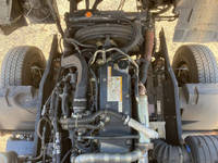 いすゞフォワード冷蔵冷凍ウイング中型（4t）[写真23]