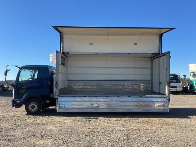 いすゞフォワード冷蔵冷凍ウイング中型（4t）[写真05]