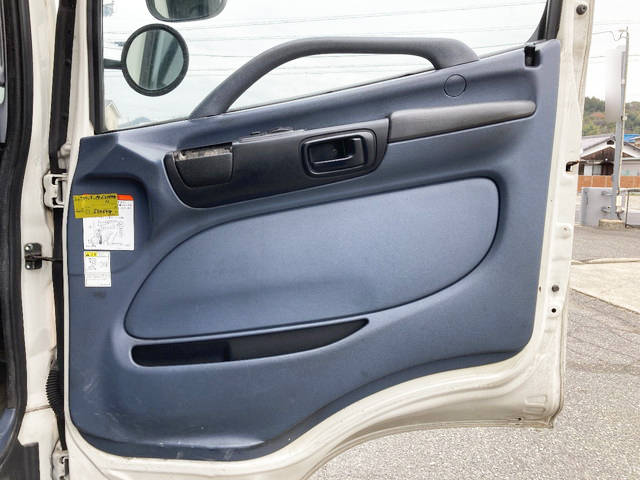 日野レンジャーアルミウイング中型（4t）[写真23]