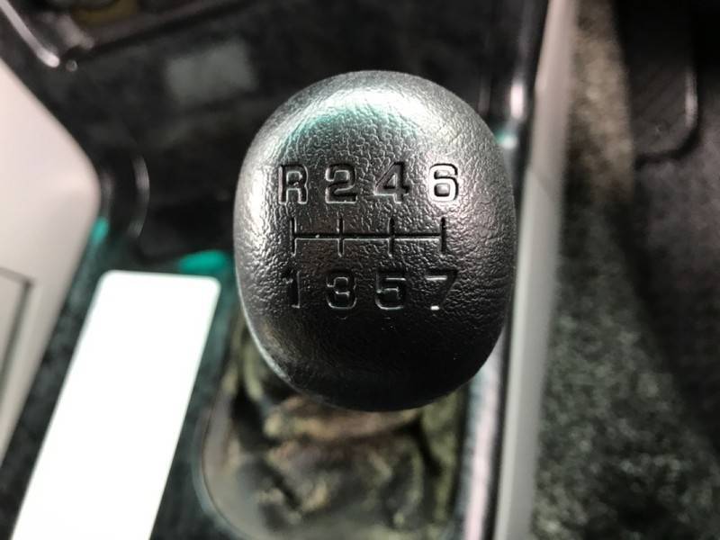 三菱ふそうスーパーグレートコンテナ専用車大型（10t）[写真16]