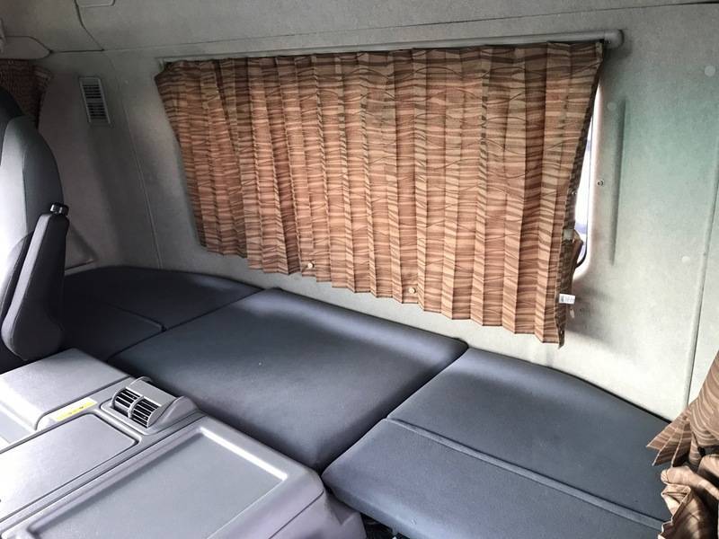 三菱ふそうスーパーグレートコンテナ専用車大型（10t）[写真19]