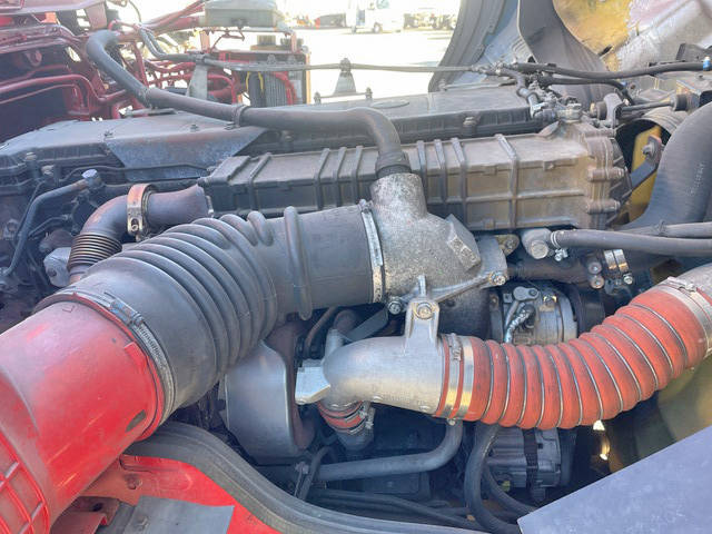 三菱ふそうスーパーグレートトレーラーヘッド（トラクターヘッド）大型（10t）[写真29]