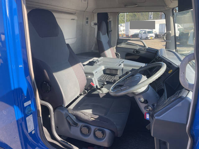 三菱ふそうスーパーグレートトレーラーヘッド（トラクターヘッド）大型（10t）[写真34]