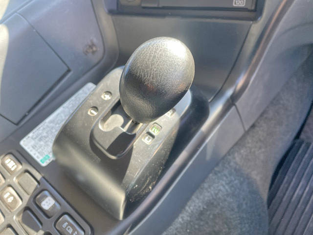 三菱ふそうスーパーグレートトレーラーヘッド（トラクターヘッド）大型（10t）[写真39]