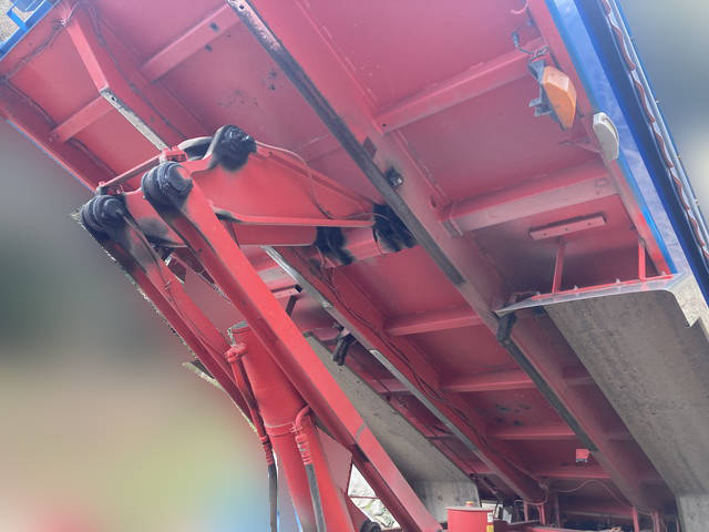 日野プロフィアダンプ大型（10t）[写真11]