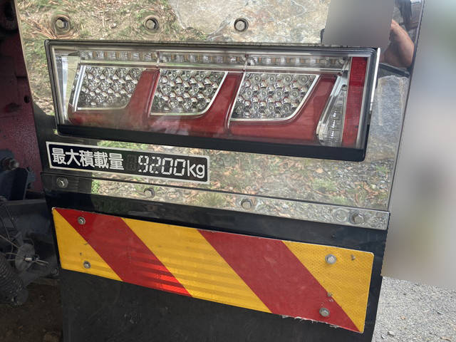 日野プロフィアダンプ大型（10t）[写真09]