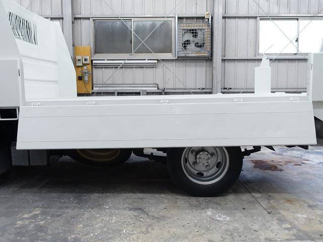 いすゞエルフローダーダンプ小型（2t・3t）[写真09]