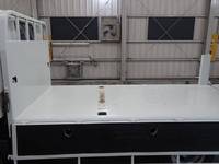 三菱ふそうキャンター平ボディ小型（2t・3t）[写真10]