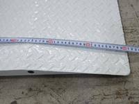 三菱ふそうキャンター平ボディ小型（2t・3t）[写真16]