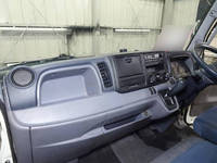 三菱ふそうキャンター平ボディ小型（2t・3t）[写真31]