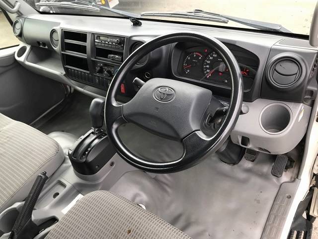 トヨタダイナ平ボディ小型（2t・3t）[写真14]