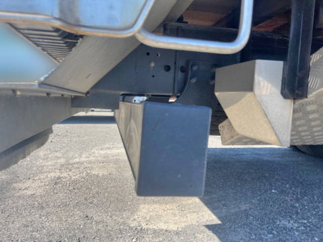 いすゞフォワードクレーン4段増トン（6t・8t）[写真23]