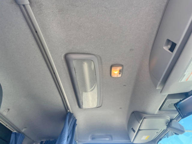 いすゞフォワードクレーン4段増トン（6t・8t）[写真32]