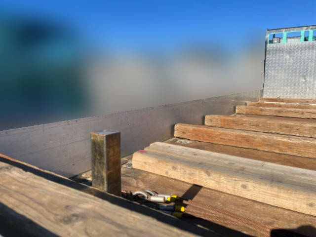 いすゞフォワードクレーン4段増トン（6t・8t）[写真08]