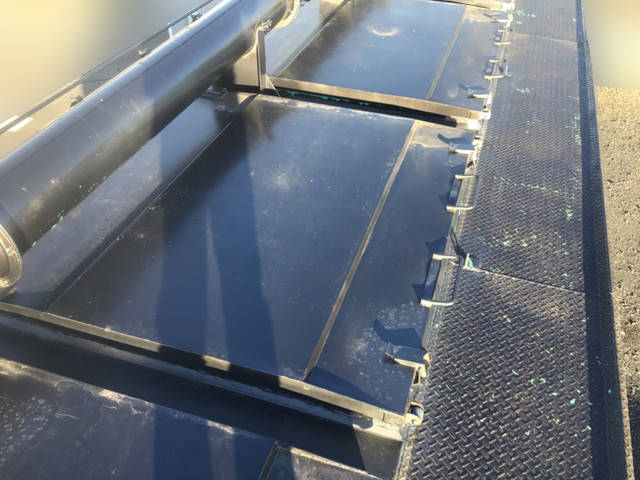 日野プロフィアバルク車（粉粒体運搬車）大型（10t）[写真11]