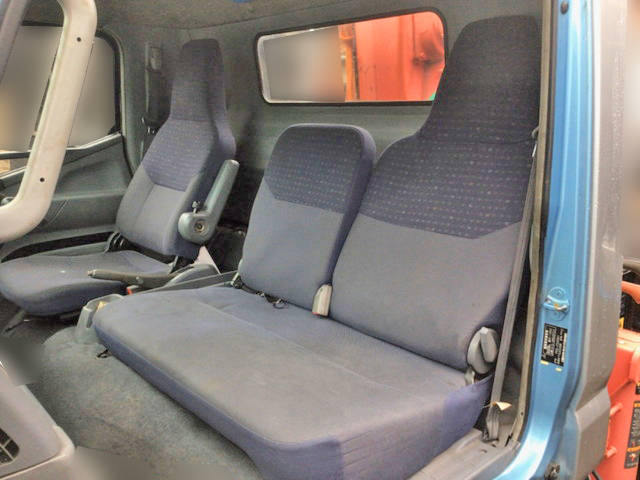 三菱ふそうキャンタークレーン5段小型（2t・3t）[写真15]