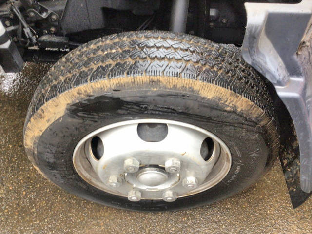 三菱ふそうキャンタークレーン5段小型（2t・3t）[写真08]