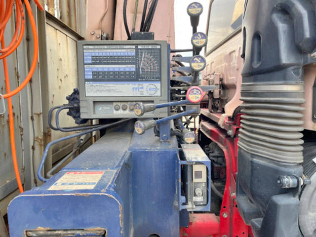 UDトラックスコンドルクレーン4段増トン（6t・8t）[写真20]