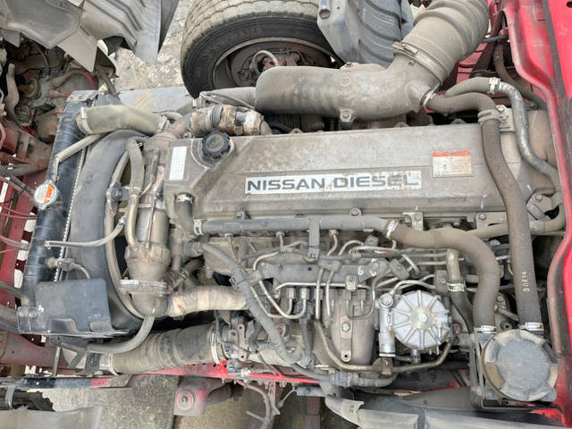 UDトラックスコンドルクレーン4段増トン（6t・8t）[写真32]