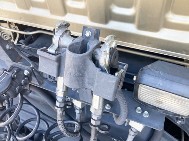 いすゞギガトレーラーヘッド（トラクターヘッド）大型（10t）[写真10]