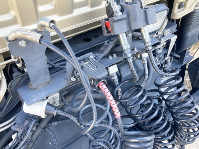 いすゞギガトレーラーヘッド（トラクターヘッド）大型（10t）[写真11]