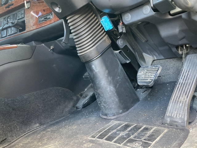 いすゞギガトレーラーヘッド（トラクターヘッド）大型（10t）[写真27]