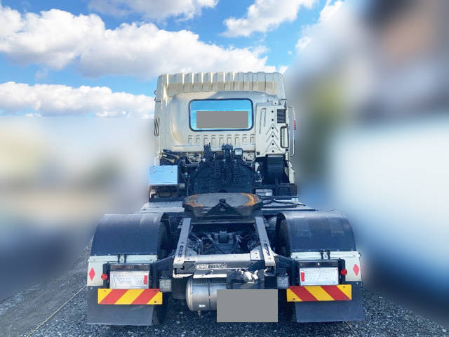 いすゞギガトレーラーヘッド（トラクターヘッド）大型（10t）[写真08]