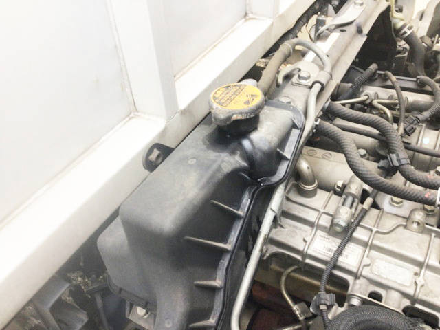 三菱ふそうキャンターアルミウイング小型（2t・3t）[写真20]